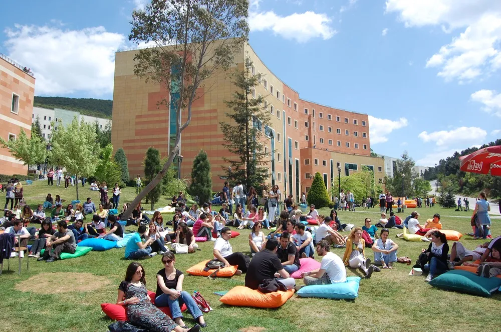 Yeditepe Üniversitesi kampüsü